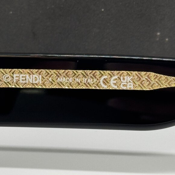 NEW FENDI BLACK BLUE WOMEN SUNGLASSES FENDI FE40163U 01V